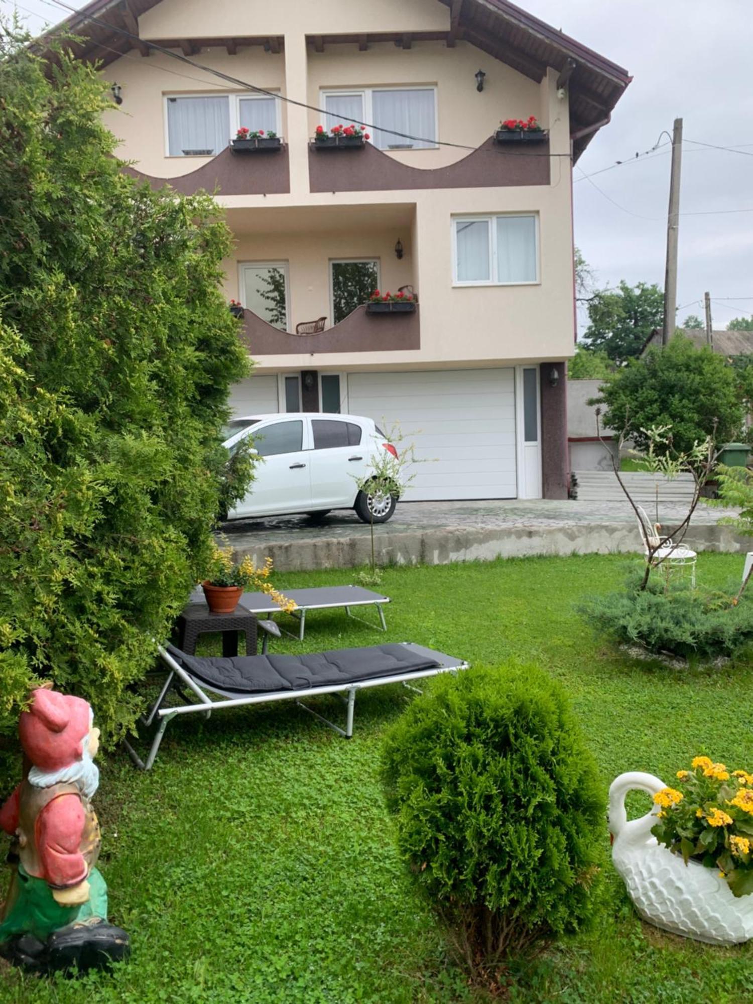 Casa Paunescu Milostea Dış mekan fotoğraf